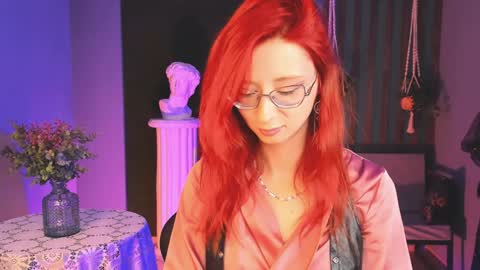 Orianna -  Hi Im into geek culture cosplay crafting LARP games. Shall we play DnD online show from 13, 1, 2025