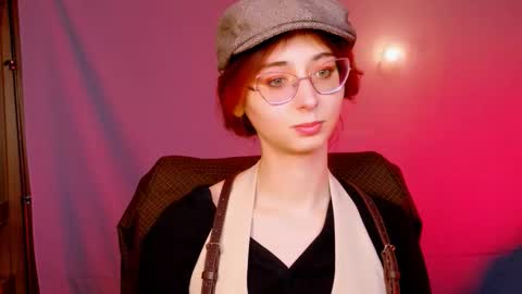 Orianna -  Hi Im into geek culture cosplay crafting LARP games. Shall we play DnD online show from 19, 9, 2025