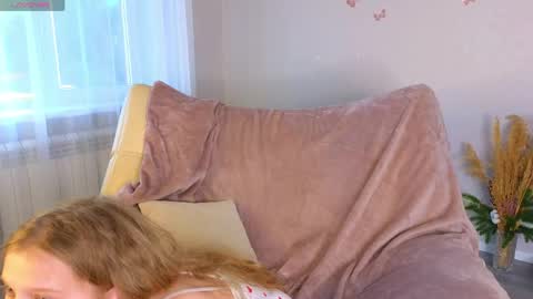 Snapshot of orivienne chatting on 24, 5, 2026 Dolores online show from 24, 5, 2026