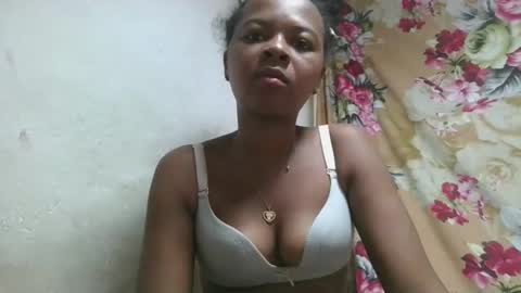 Snapshot of ornellahhh chatting on 1, 10, 2025 ornellahhh online show from 1, 10, 2025