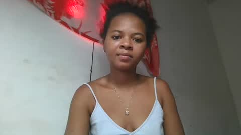 Snapshot of ornellahhh chatting on 26, 10, 2025 ornellahhh online show from 26, 10, 2025