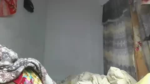 Snapshot of ornellahhh chatting on 29, 10, 2025 ornellahhh online show from 29, 10, 2025