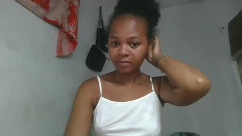 Snapshot of ornellahhh chatting on 5, 11, 2025 ornellahhh online show from 5, 11, 2025