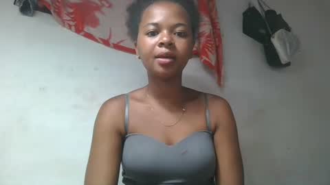 Snapshot of ornellahhh chatting on 16, 11, 2025 ornellahhh online show from 16, 11, 2025