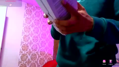 Snapshot of osamu_tay chatting on 15, 5, 2026 osamu_tay online show from 15, 5, 2026