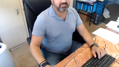 Snapshot of oscar_msng chatting on 17, 7, 2026 Oscar online show from 17, 7, 2026