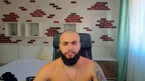 Snapshot of oscarwills chatting on 27, 5, 2026 OscarWills online show from 27, 5, 2026