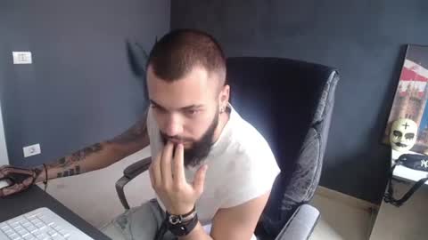 Snapshot of oscarwills chatting on 2, 7, 2026 OscarWills online show from 2, 7, 2026