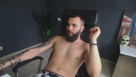 Snapshot of oscarwills chatting on 20, 7, 2026 OscarWills online show from 20, 7, 2026