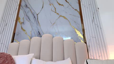 Oshun  online show from 6, 2, 2025