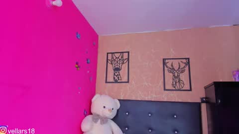 Snapshot of osiris_doll chatting on 21, 9, 2025 vella online show from 21, 9, 2025