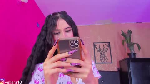 Snapshot of osiris_doll chatting on 12, 10, 2025 vella online show from 12, 10, 2025