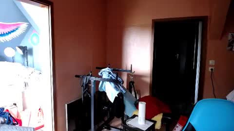 Snapshot of osirisbln chatting on 4, 7, 2026 osirisbln online show from 4, 7, 2026