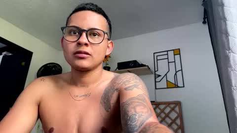 Snapshot of osito_mx chatting on 21, 10, 2025 Mateo online show from 21, 10, 2025