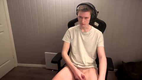 Snapshot of oskarlk chatting on 1, 3, 2025 Oskar online show from 1, 3, 2025