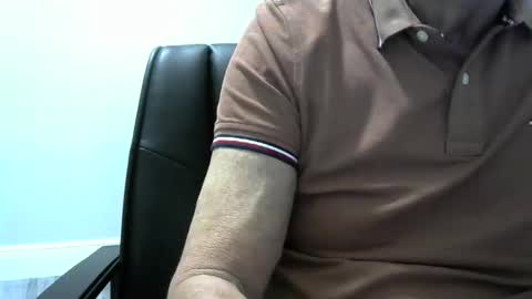 Snapshot of ossibottom chatting on 1, 3, 2026 Ossi online show from 1, 3, 2026