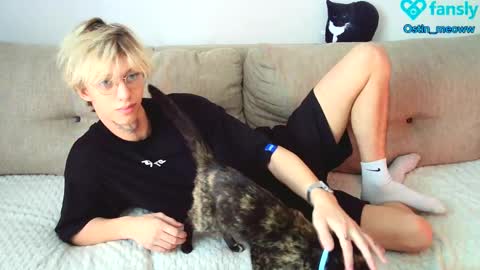 Ostin online show from 25, 2, 2025