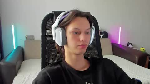 Ostin online show from 17, 2, 2026