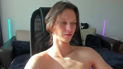 Snapshot of ostin_meoww chatting on 14, 7, 2026 Ostin online show from 14, 7, 2026