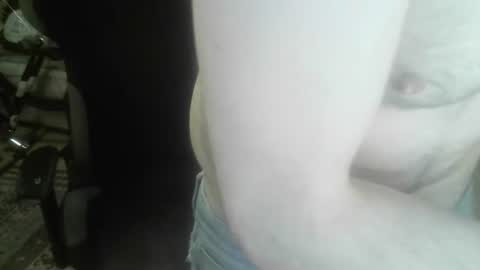 Snapshot of ouinnybis195625 chatting on 27, 1, 2025 ouinnybis195625 online show from 27, 1, 2025