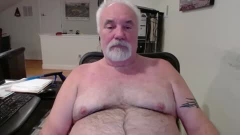 Snapshot of ouqtur chatting on 19, 10, 2025 ouqtur online show from 19, 10, 2025