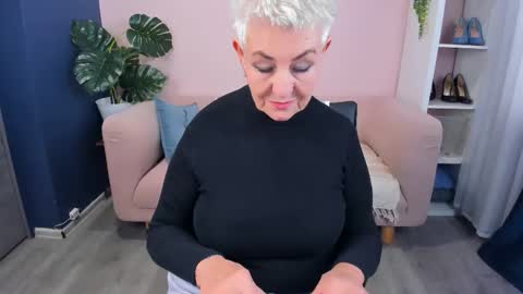 Snapshot of over50games chatting on 24, 9, 2025 Alla online show from 24, 9, 2025