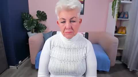 Snapshot of over50games chatting on 5, 11, 2025 Alla online show from 5, 11, 2025