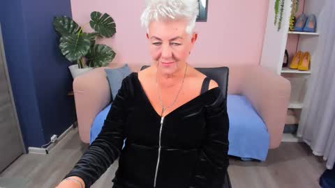 Snapshot of over50games chatting on 7, 11, 2025 Alla online show from 7, 11, 2025