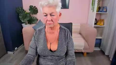 Snapshot of over50games chatting on 28, 11, 2025 Alla online show from 28, 11, 2025