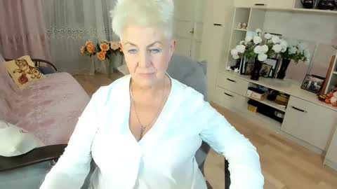 Snapshot of over50games chatting on 18, 12, 2025 Alla online show from 18, 12, 2025