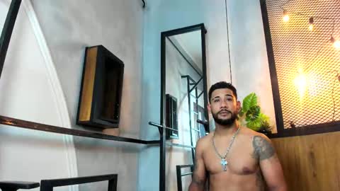 Snapshot of owen_scottx chatting on 5, 11, 2025 Owen Scott online show from 5, 11, 2025