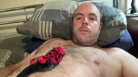 Snapshot of owenfn2 chatting on 22, 4, 2026 Owen2022 online show from 22, 4, 2026