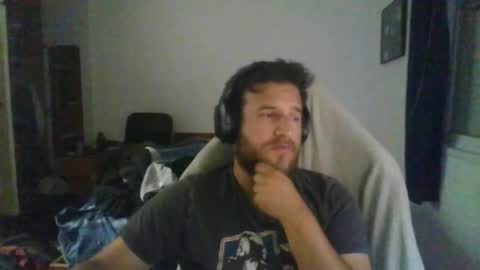 Snapshot of owlbar chatting on 15, 12, 2025 owlbar online show from 15, 12, 2025