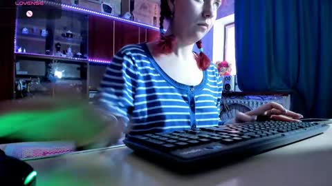 Ella online show from 9, 3, 2025