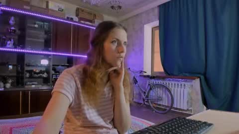 Snapshot of pa1e_pr1ncess chatting on 10, 6, 2026 Ella online show from 10, 6, 2026