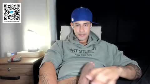 Snapshot of pablo_boston chatting on 21, 11, 2025 Javi online show from 21, 11, 2025