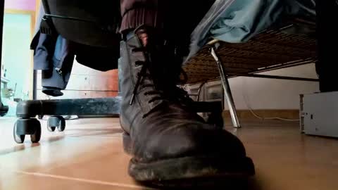 Snapshot of pablomenesssl chatting on 11, 6, 2026 Pablo Meness online show from 11, 6, 2026