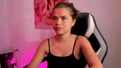 Snapshot of paigejayden chatting on 20, 4, 2026 Paige online show from 20, 4, 2026