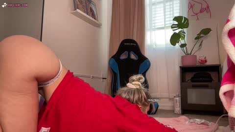 Snapshot of paigepawg chatting on 18, 2, 2026 PaigePawg online show from 18, 2, 2026