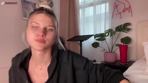 Snapshot of paigepawg chatting on 22, 2, 2026 PaigePawg online show from 22, 2, 2026