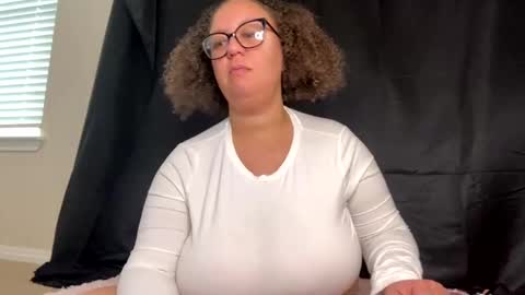 Paislee Haze online show from 8, 1, 2025