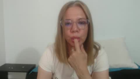 Snapshot of paloma_martin chatting on 27, 4, 2026 paloma online show from 27, 4, 2026