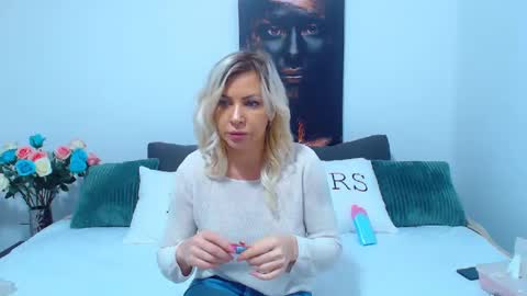 PAMEL ISSY online show from 6, 1, 2025