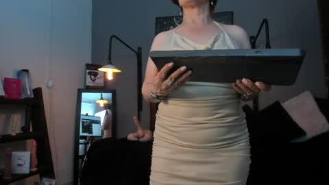 pamela_mature41 online show from 1, 6, 2026