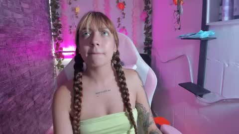 Snapshot of pamelajhonsom chatting on 22, 10, 2025 pamelajhonsom online show from 22, 10, 2025