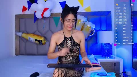 Snapshot of pamelaponce chatting on 2, 10, 2025 Pamela Ponce online show from 2, 10, 2025