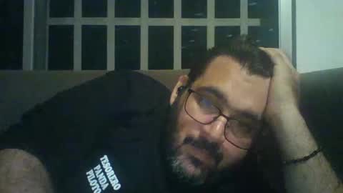 Snapshot of pandaguiar77 chatting on 17, 10, 2025 pandaguiar77 online show from 17, 10, 2025