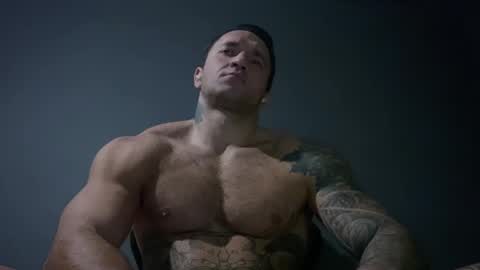 Snapshot of panther_style chatting on 20, 12, 2024 Oleg online show from 20, 12, 2024