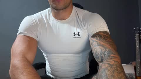 Snapshot of panther_style chatting on 20, 9, 2025 Oleg online show from 20, 9, 2025