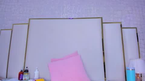 Paola  online show from 23, 10, 2025